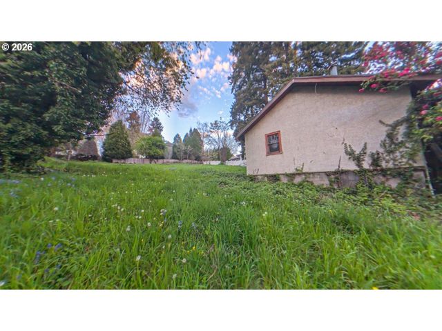 3525 Se LAKE Rd, Milwaukie, OR 97222