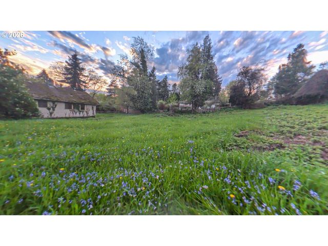 3525 Se LAKE Rd, Milwaukie, OR 97222