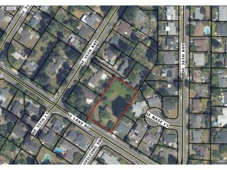 3525 Se LAKE Rd, Milwaukie, OR 97222