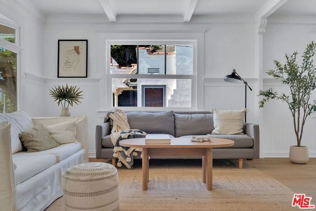 2821 2nd Street, Santa Monica, CA 90405