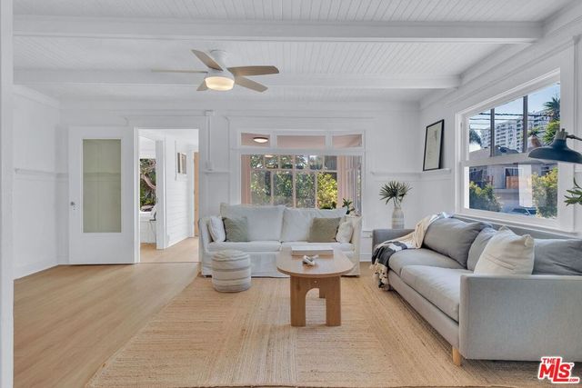 2821 2nd Street, Santa Monica, CA 90405
