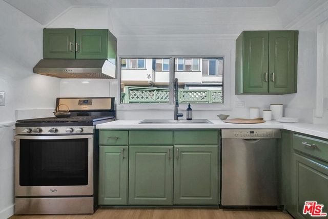 2821 2nd Street, Santa Monica, CA 90405