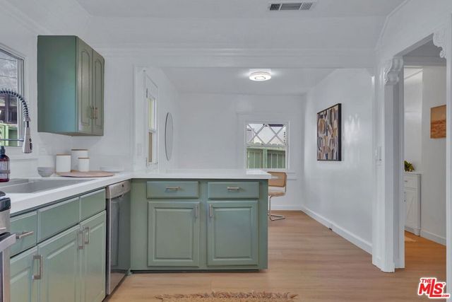 2821 2nd Street, Santa Monica, CA 90405
