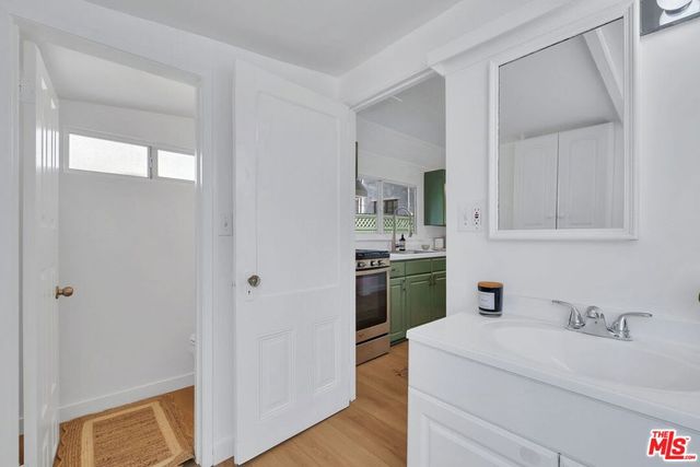 2821 2nd Street, Santa Monica, CA 90405