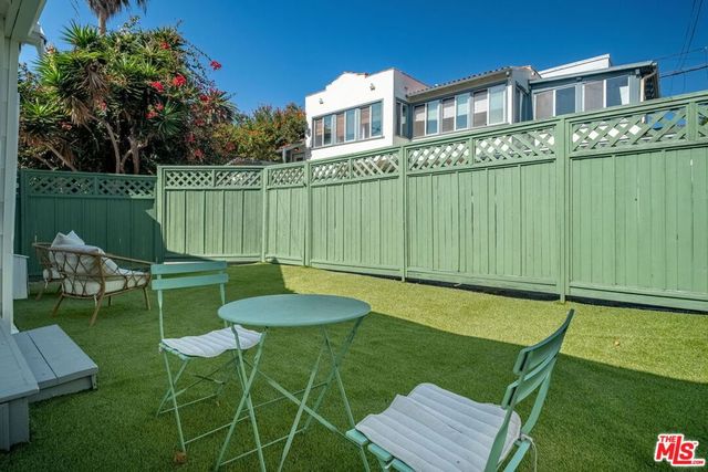 2821 2nd Street, Santa Monica, CA 90405