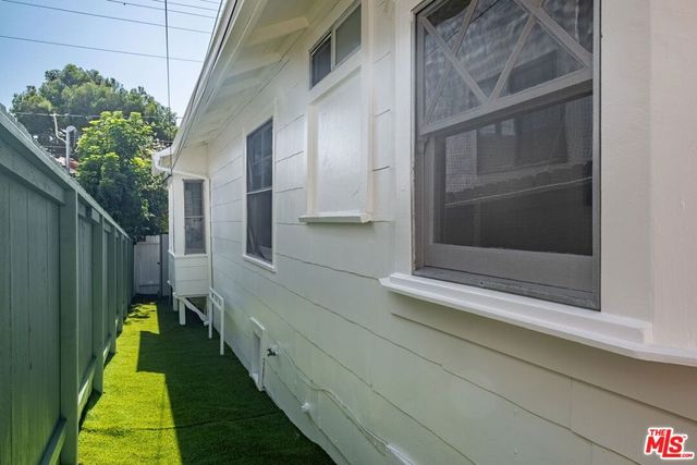 2821 2nd Street, Santa Monica, CA 90405