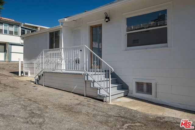 2821 2nd Street, Santa Monica, CA 90405