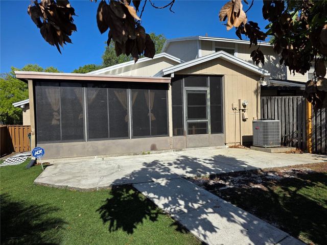 14602 PINE GLEN CIRCLE, Lutz, FL 33559