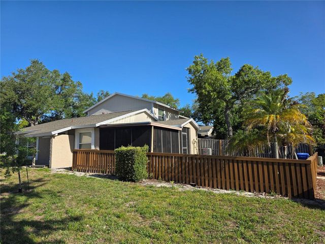 14602 PINE GLEN CIRCLE, Lutz, FL 33559