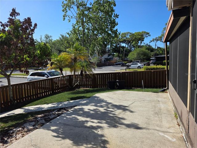 14602 PINE GLEN CIRCLE, Lutz, FL 33559