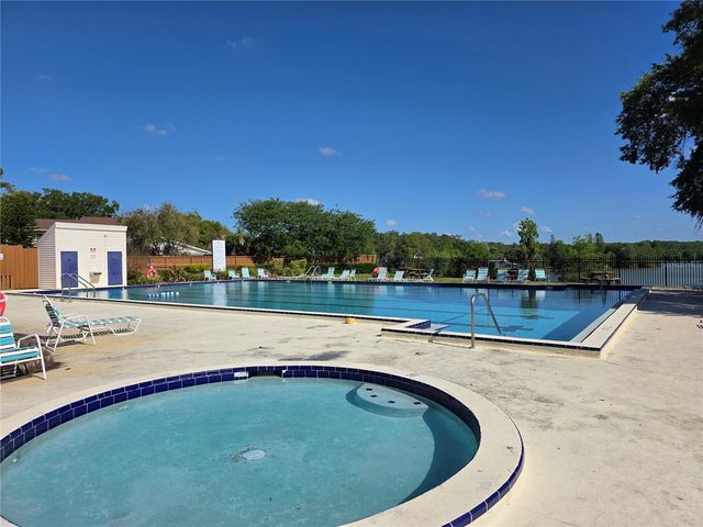 14602 PINE GLEN CIRCLE, Lutz, FL 33559