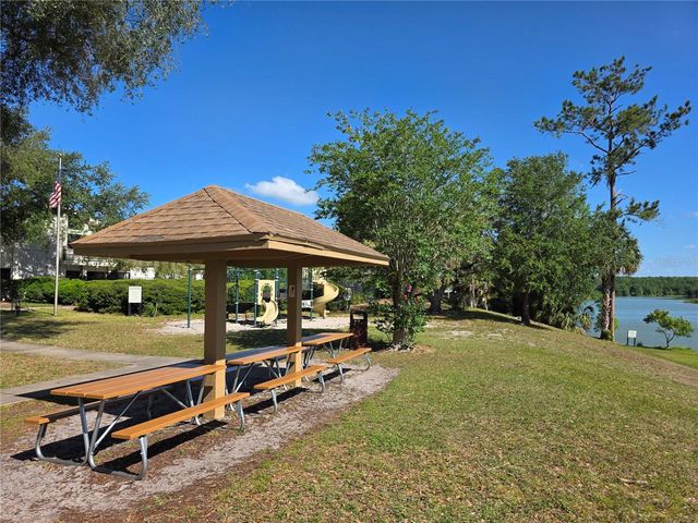 14602 PINE GLEN CIRCLE, Lutz, FL 33559