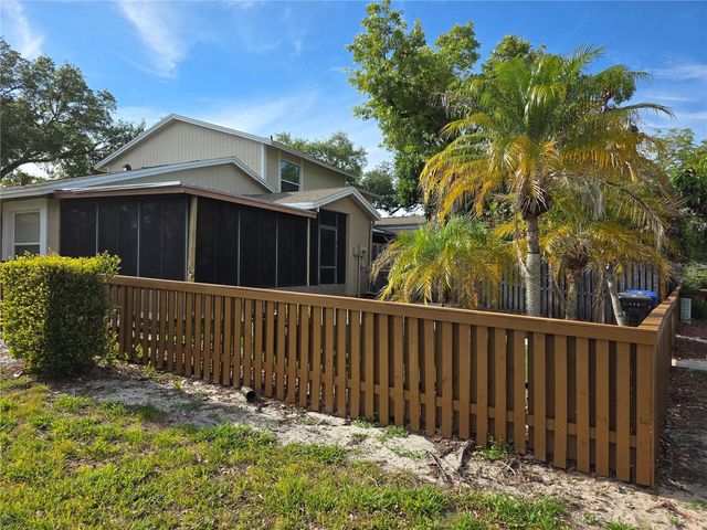 14602 PINE GLEN CIRCLE, Lutz, FL 33559