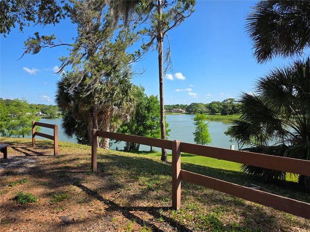14602 PINE GLEN CIRCLE, Lutz, FL 33559