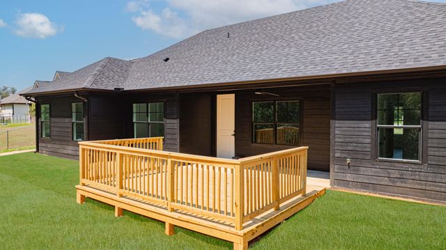 24016 Birdie Ln, Gladewater, TX 75647