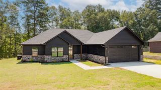 24016 Birdie Ln, Gladewater, TX 75647