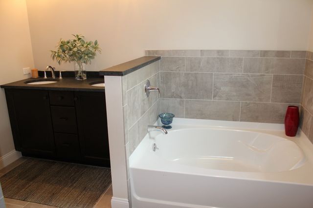 113 Compass Point Drive 92, Douglas, MA 01516