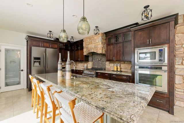 4120 Bayard St, San Diego, CA 92109