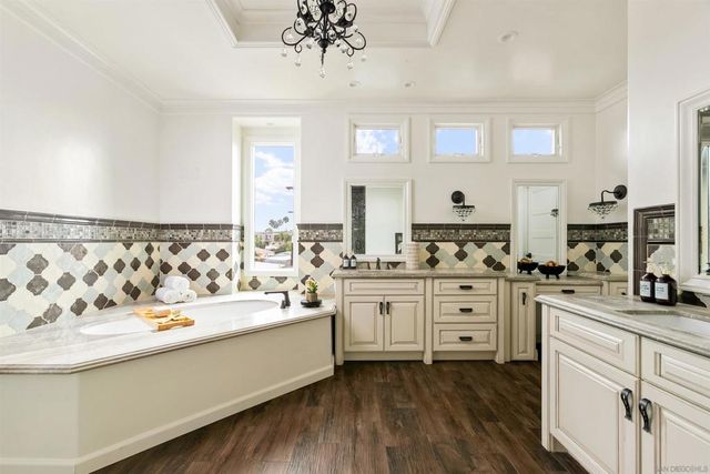 4120 Bayard St, San Diego, CA 92109