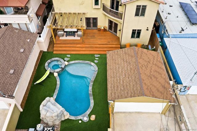 4120 Bayard St, San Diego, CA 92109