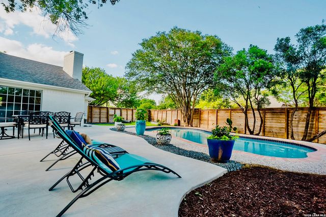 145 BOBWHITE TRL, Seguin, TX 78155