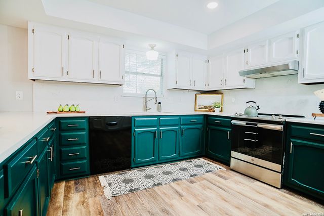 145 BOBWHITE TRL, Seguin, TX 78155