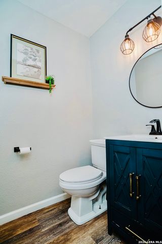 145 BOBWHITE TRL, Seguin, TX 78155