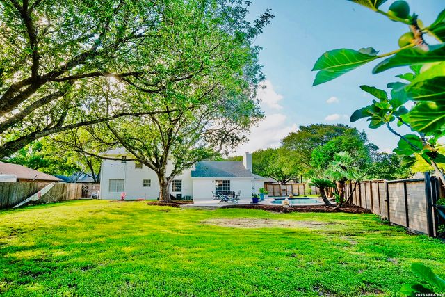 145 BOBWHITE TRL, Seguin, TX 78155