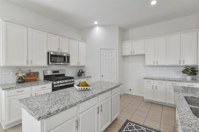 21527 Sullivan Forest Drive, Porter, TX 77365