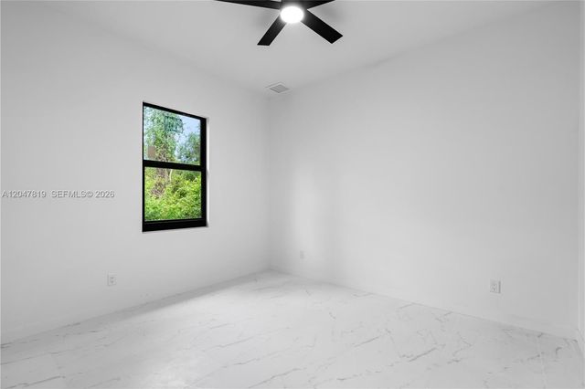 12086 Chamberlain Blvd, Port Charlotte, FL 33953