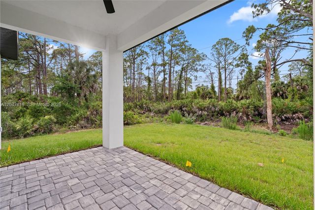 12086 Chamberlain Blvd, Port Charlotte, FL 33953