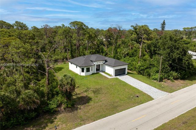 12086 Chamberlain Blvd, Port Charlotte, FL 33953