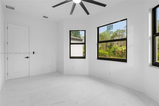 12086 Chamberlain Blvd, Port Charlotte, FL 33953