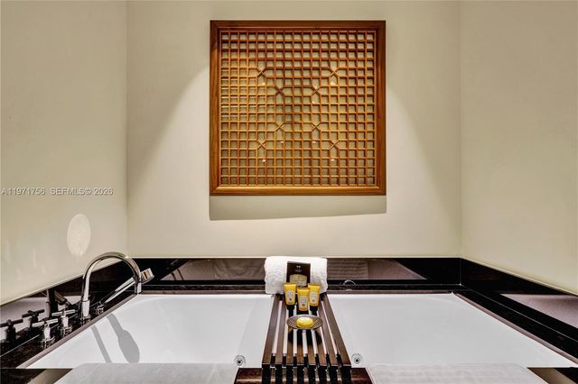 101 20th St 1805, Miami Beach, FL 33139