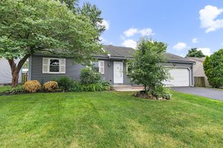 215 Bolz Road, Carpentersville, IL 60110