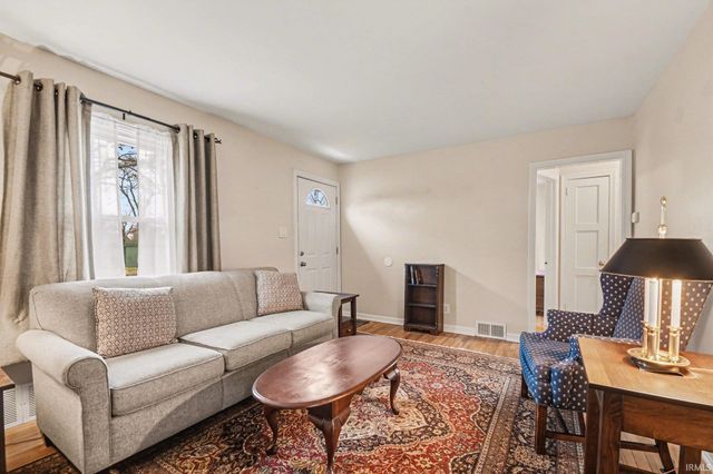 2403 Corby Boulevard, South Bend, IN 46615