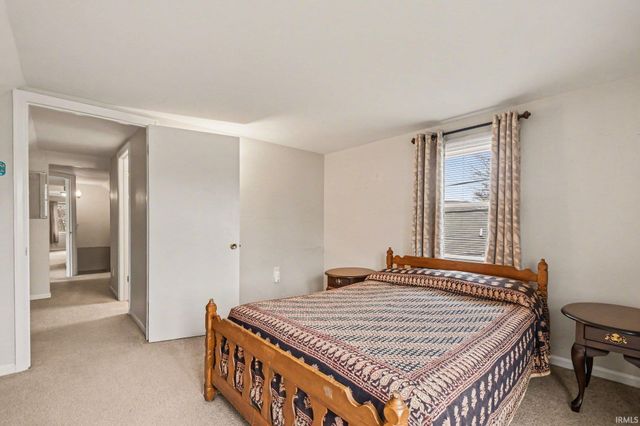 2403 Corby Boulevard, South Bend, IN 46615