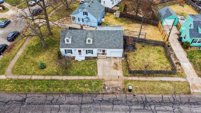 2403 Corby Boulevard, South Bend, IN 46615