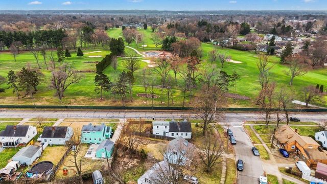 2403 Corby Boulevard, South Bend, IN 46615