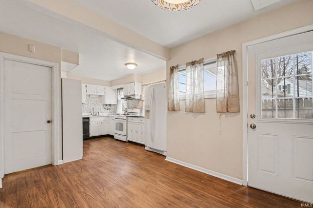 2403 Corby Boulevard, South Bend, IN 46615