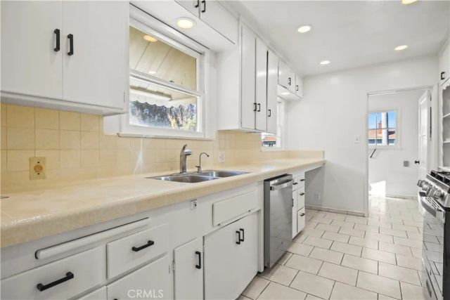 9530 Rives Avenue, Downey, CA 90240