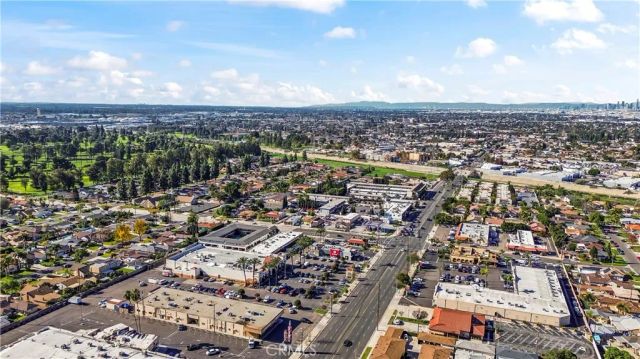 9530 Rives Avenue, Downey, CA 90240