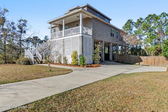 6401 Ascot Drive, Biloxi, MS 39532