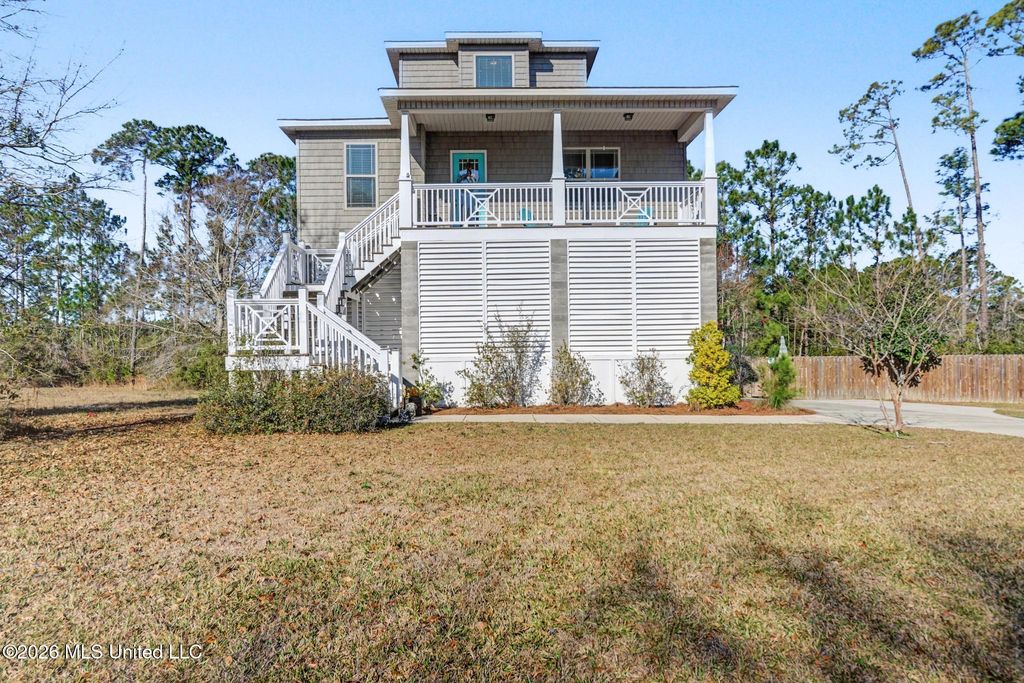 6401 Ascot Drive, Biloxi, MS 39532