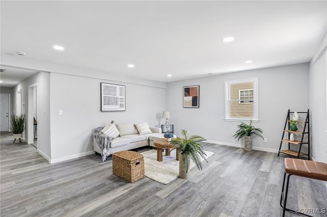 109 N Dunlop St, Petersburg, VA 23803