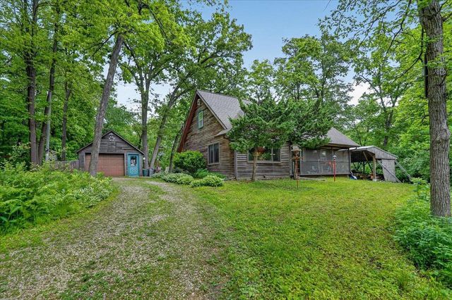7008 Lavina Road, Dane, WI 53529
