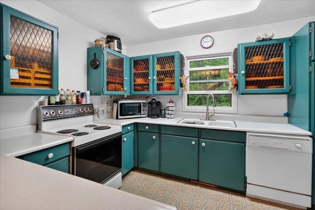 7008 Lavina Road, Dane, WI 53529