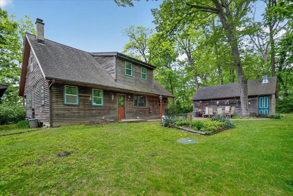 7008 Lavina Road, Dane, WI 53529