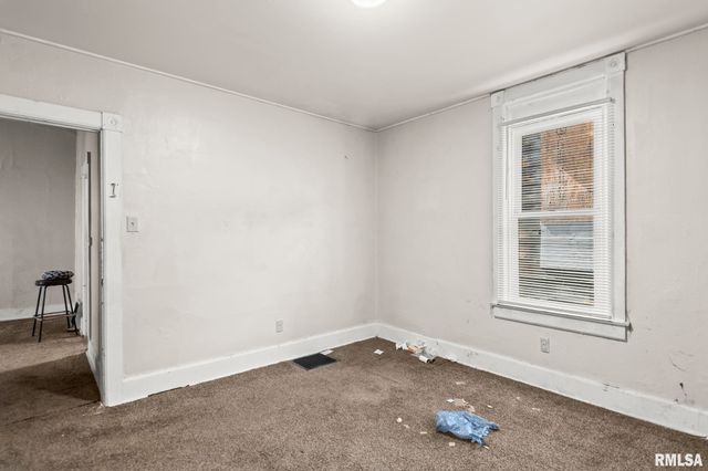 1164 N 3RD Street, Springfield, IL 62702