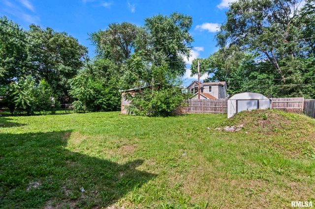 1164 N 3RD Street, Springfield, IL 62702